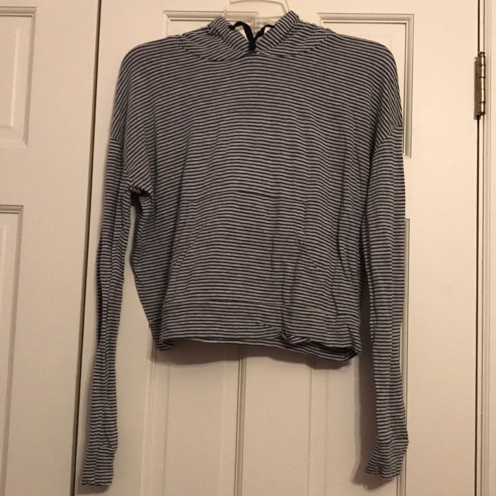 STRIPED BEACH SWEATER